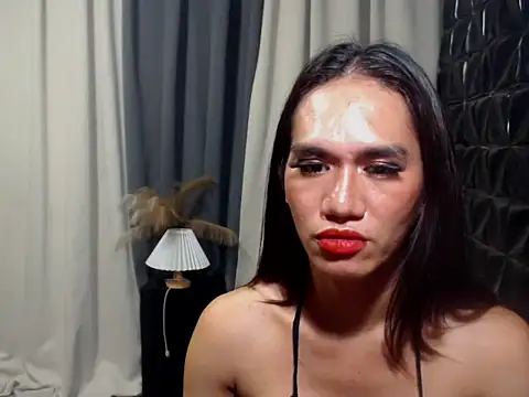 Snapshot of Queen_Haliyah chatting on May 15, 2026, 10:50 pm Queen Haliyah online show from May 15, 2026, 10:50 pm