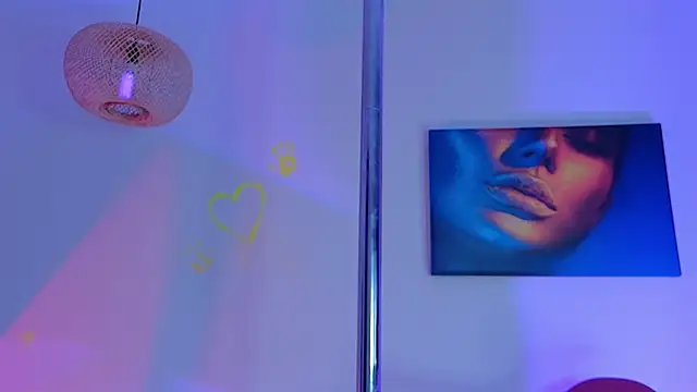 MissPolefire online show from April 30, 2026, 4:08 am