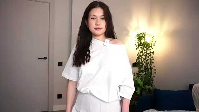 SaraSwartz online show from April 22, 2026, 5:10 am