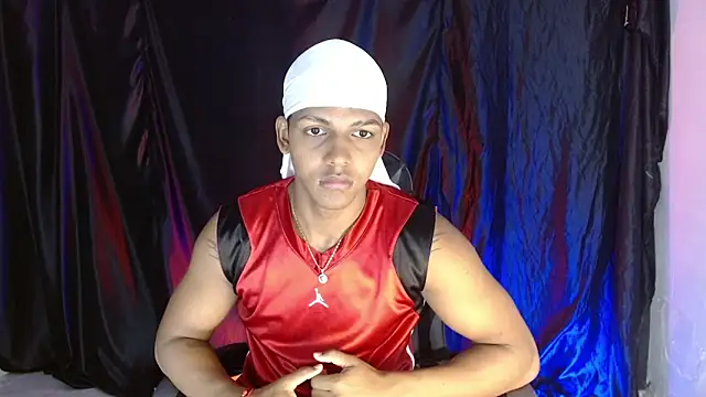 zoriel bigcock online show from June 11, 2026, 6:17 pm