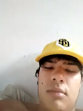 Snapshot of daniel_master chatting on April 21, 2026, 1:50 pm daniel master online show from April 21, 2026, 1:50 pm