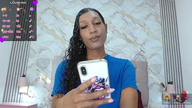 Snapshot of Mia_Hiills chatting on June 4, 2026, 3:34 am Mia Hiills online show from June 4, 2026, 3:34 am