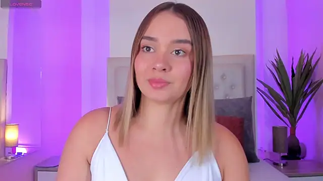 Sofia pamela  online show from July 25, 2026, 7:11 pm