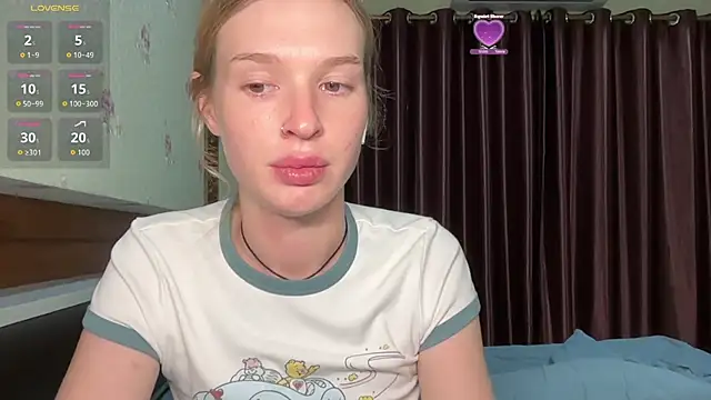 crazysuckks online show from April 22, 2026, 6:53 pm