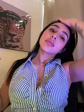 IsabellaNoir  online show from July 31, 2026, 4:06 pm