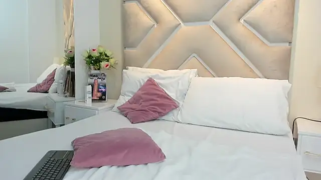 BigboobsVioleta online show from April 22, 2026, 11:45 am