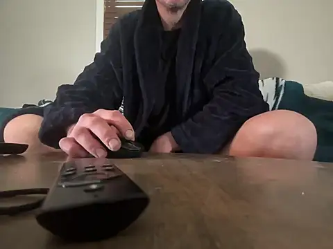 studlyhardwoodd online show from April 26, 2026, 2:26 pm