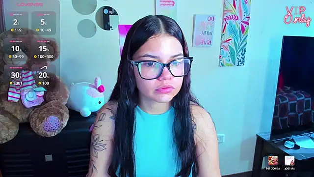 Snapshot of angelina_77 chatting on June 17, 2026, 1:45 pm angelina 77 online show from June 17, 2026, 1:45 pm