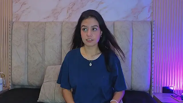 Snapshot of Alahia_Bloom chatting on July 18, 2026, 11:14 am Alahia Bloom online show from July 18, 2026, 11:14 am