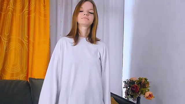 JanelleTeklu online show from April 26, 2026, 11:08 am