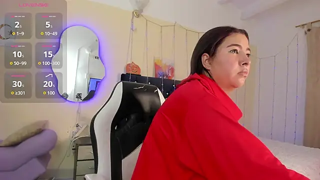 SamaraMaalouf  online show from April 24, 2026, 12:29 pm