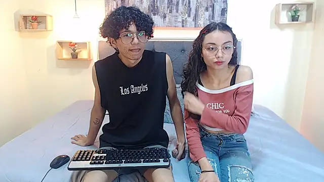 Snapshot of Lubli_thodez chatting on April 23, 2026, 1:46 pm Lubli thodez online show from April 23, 2026, 1:46 pm