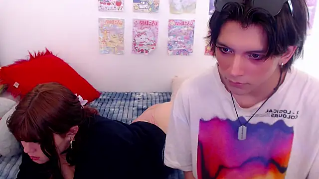 Snapshot of raven_n_matt chatting on June 24, 2026, 7:35 pm raven n matt online show from June 24, 2026, 7:35 pm