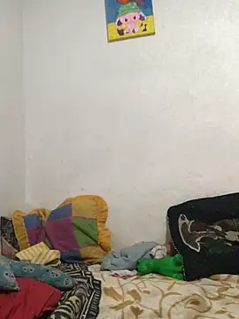 Snapshot of EliVanegas chatting on July 1, 2026, 6:59 am EliVanegas online show from July 1, 2026, 6:59 am