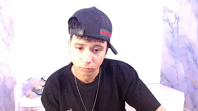 jbarto  online show from April 21, 2026, 9:28 pm