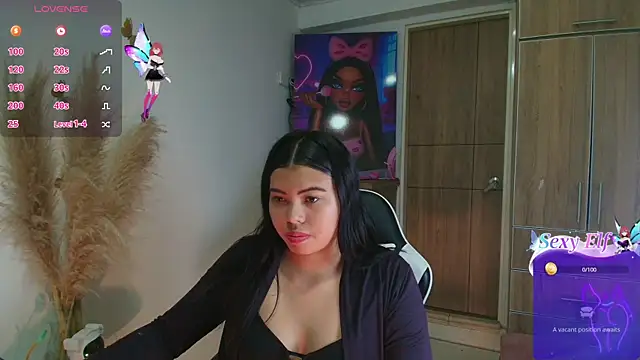 Mia isabella   online show from April 28, 2026, 5:51 pm