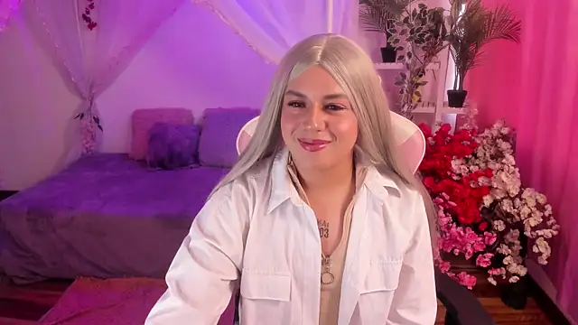 gyal isabella online show from April 24, 2026, 2:08 pm