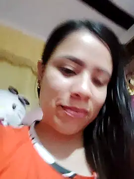 Nicol Alvarez1 online show from April 26, 2026, 12:19 am