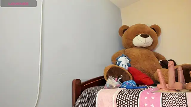 cami hot tits online show from June 14, 2026, 11:07 pm