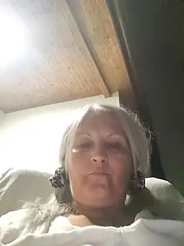 Divineblond online show from June 23, 2026, 10:52 pm