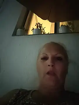 Divineblond online show from July 2, 2026, 7:31 pm