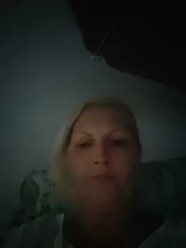 Divineblond online show from July 11, 2026, 7:38 pm