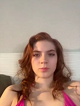 Snapshot of MariAllen chatting on June 3, 2026, 9:45 am MariAllen online show from June 3, 2026, 9:45 am