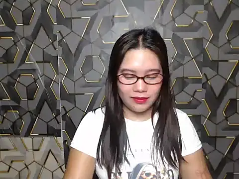 Snapshot of ur_prettychelsie chatting on June 4, 2026, 11:27 am ur prettychelsie online show from June 4, 2026, 11:27 am