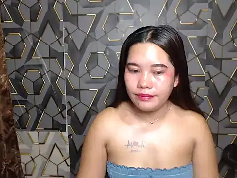 Snapshot of ur_prettychelsie chatting on June 12, 2026, 7:02 pm ur prettychelsie online show from June 12, 2026, 7:02 pm
