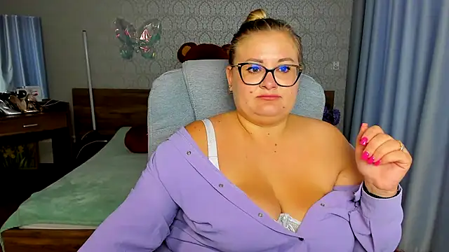 IrenRori online show from July 29, 2026, 7:17 am
