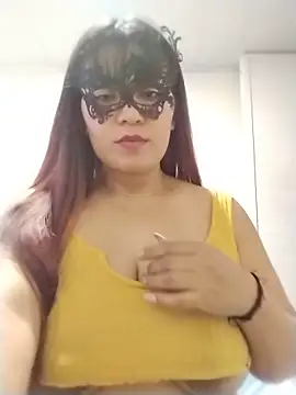 MiaKhaliFFa69 online show from May 29, 2026, 2:59 pm