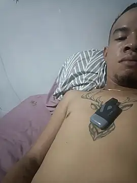 hotshame21 online show from April 25, 2026, 2:36 pm