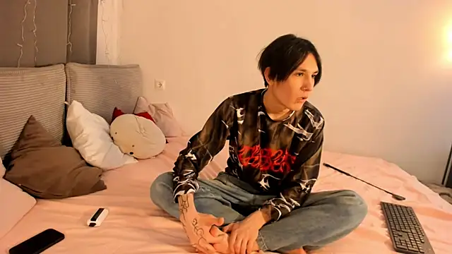 SolarFringe online show from April 25, 2026, 9:34 pm