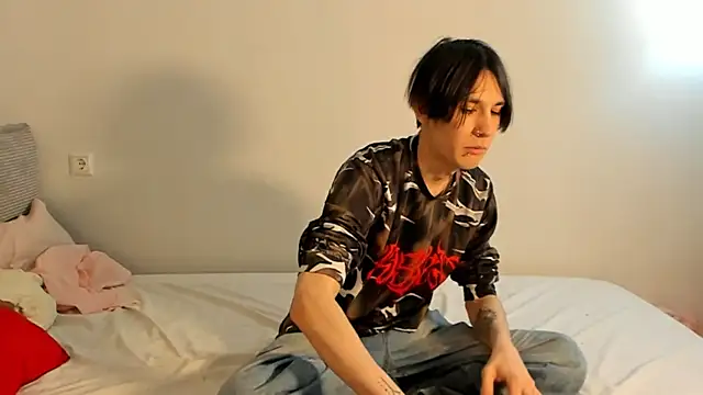 SolarFringe online show from April 26, 2026, 9:23 pm