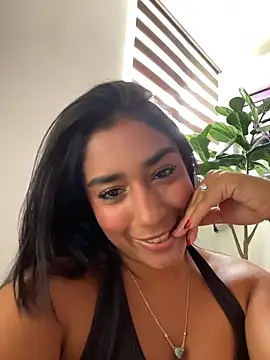 Snapshot of SaryJonex chatting on May 21, 2026, 2:57 pm SaryJonex online show from May 21, 2026, 2:57 pm