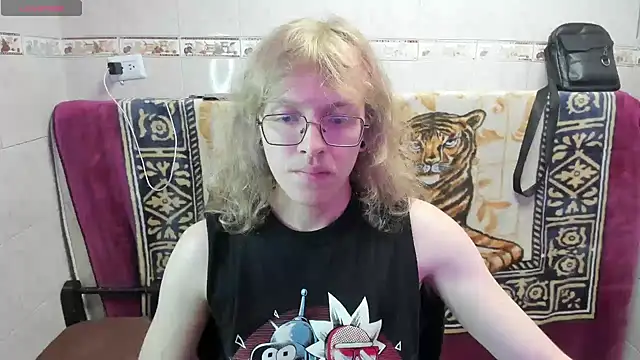 Snapshot of Jinnbooky chatting on July 23, 2026, 9:40 am Jinnbooky online show from July 23, 2026, 9:40 am