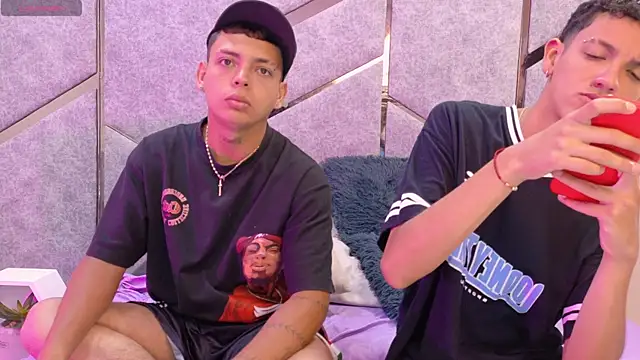 Dante-Axel online show from April 30, 2026, 3:13 am