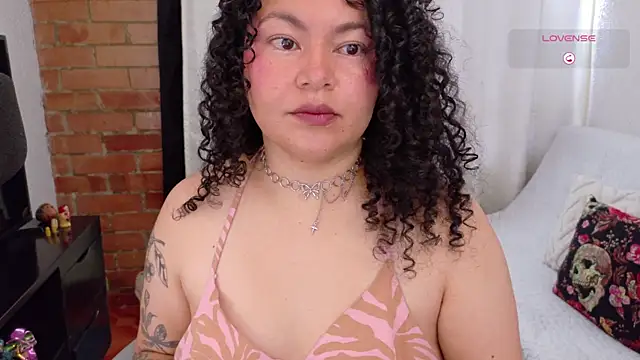 MissBronte online show from April 25, 2026, 4:15 pm