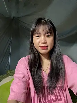 Snapshot of Nuocmat-roi chatting on May 5, 2026, 11:35 pm Nuocmat-roi online show from May 5, 2026, 11:35 pm
