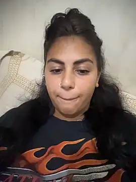 Snapshot of LilyLovell chatting on June 21, 2026, 10:34 pm LilyLovell online show from June 21, 2026, 10:34 pm