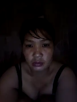 Snapshot of Beola-mi chatting on April 28, 2026, 7:41 pm Beola-mi online show from April 28, 2026, 7:41 pm