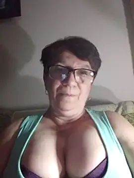 KetQueen101 online show from July 8, 2026, 8:13 pm