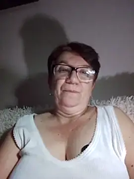 KetQueen101 online show from July 14, 2026, 8:47 pm