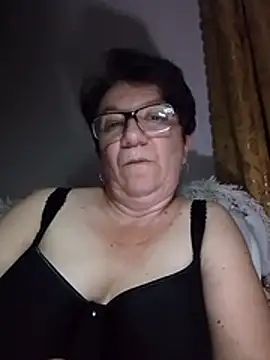 KetQueen101 online show from July 19, 2026, 9:29 pm
