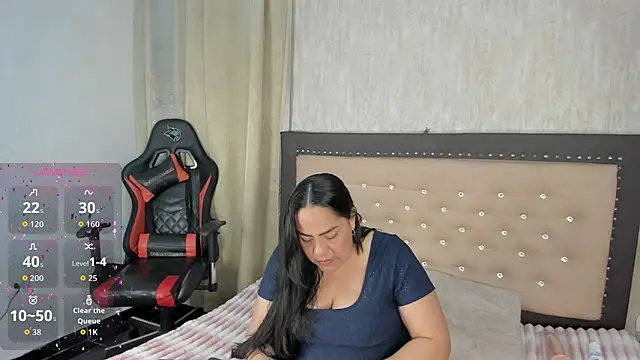 Snapshot of Zoedeleon chatting on June 11, 2026, 7:23 pm Zoedeleon online show from June 11, 2026, 7:23 pm