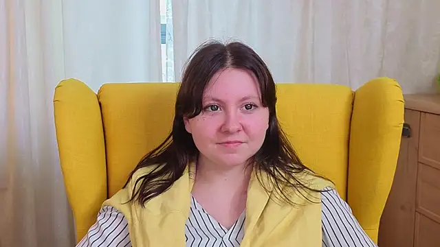 MaliaDemus online show from April 27, 2026, 2:37 pm