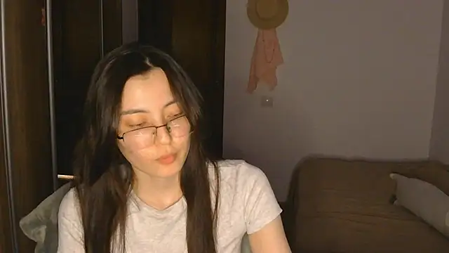 Snapshot of AshleyTropiano chatting on June 11, 2026, 4:27 pm AshleyTropiano online show from June 11, 2026, 4:27 pm