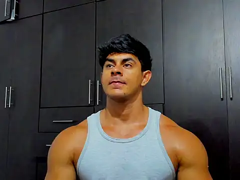 Snapshot of Marcus_Harris_ chatting on July 9, 2026, 1:42 am Marcus Harris online show from July 9, 2026, 1:42 am