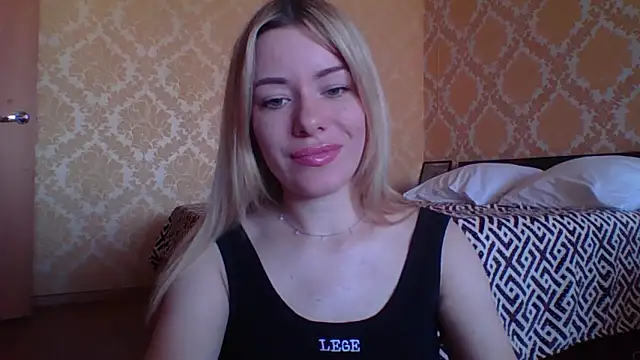 Snapshot of Softy_Aura_ chatting on May 20, 2026, 9:26 am Softy Aura online show from May 20, 2026, 9:26 am