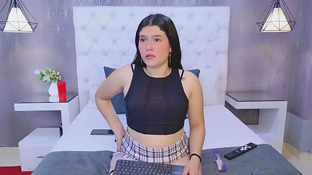 Snapshot of CarolineOlsen chatting on June 4, 2026, 3:12 am CarolineOlsen online show from June 4, 2026, 3:12 am